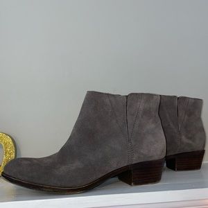 Lucky brand Womens gray booties size 6